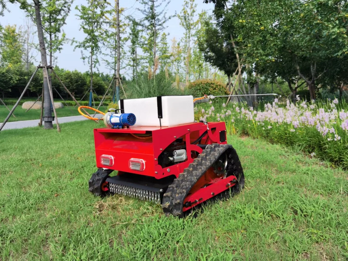2022 Neue Crawler Fernbedienung Roboter Rasen Mäher / Gras Schneidemaschine Für den Garten Bauernhof