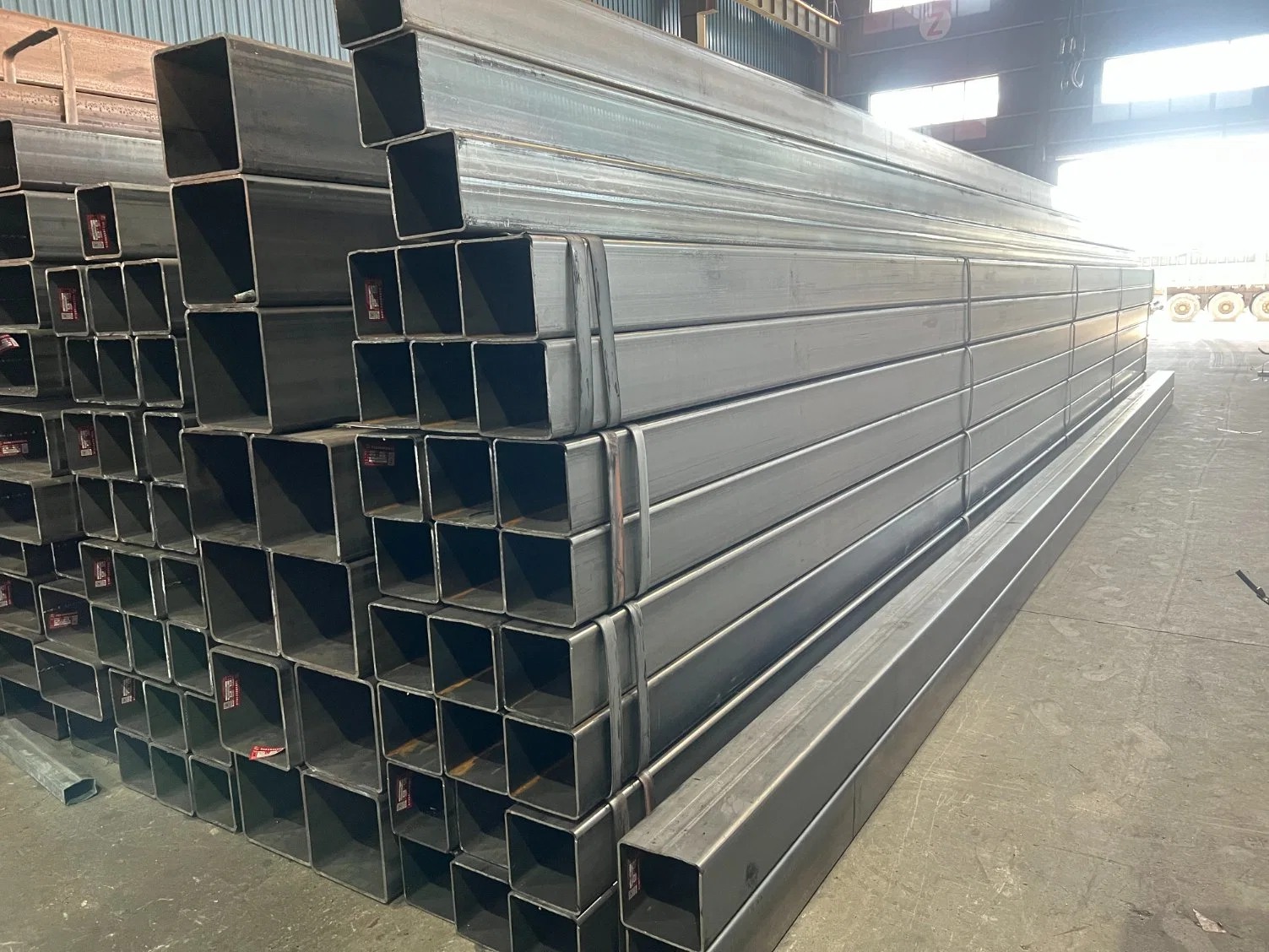 Mild Carbon Ms Iron Tubes Cheap Price ERW Black Square Pipe Welded Galvanized Square Steel Pipes