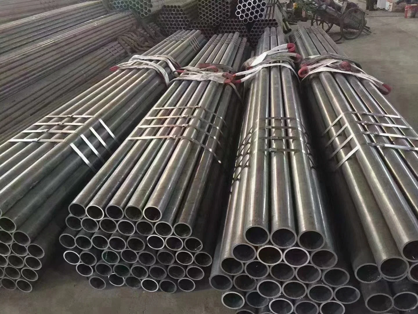 ASTM DIN Standard Cold Rolled Cold Drawn Precise Seamless Steel Pipe Manufacturer Cold Rolled Seamless Steel Tube Factory Price Seamless Steel Pipe