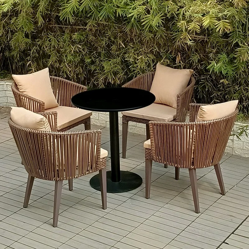 Hochwertige Gartenmöbel Hotel Wicker Chaise Lounge Chair Rattan Patio Gartenstuhl Outdoor Rattan Metallstuhl Patio Garten Rattan Metal Coffee oder Dining