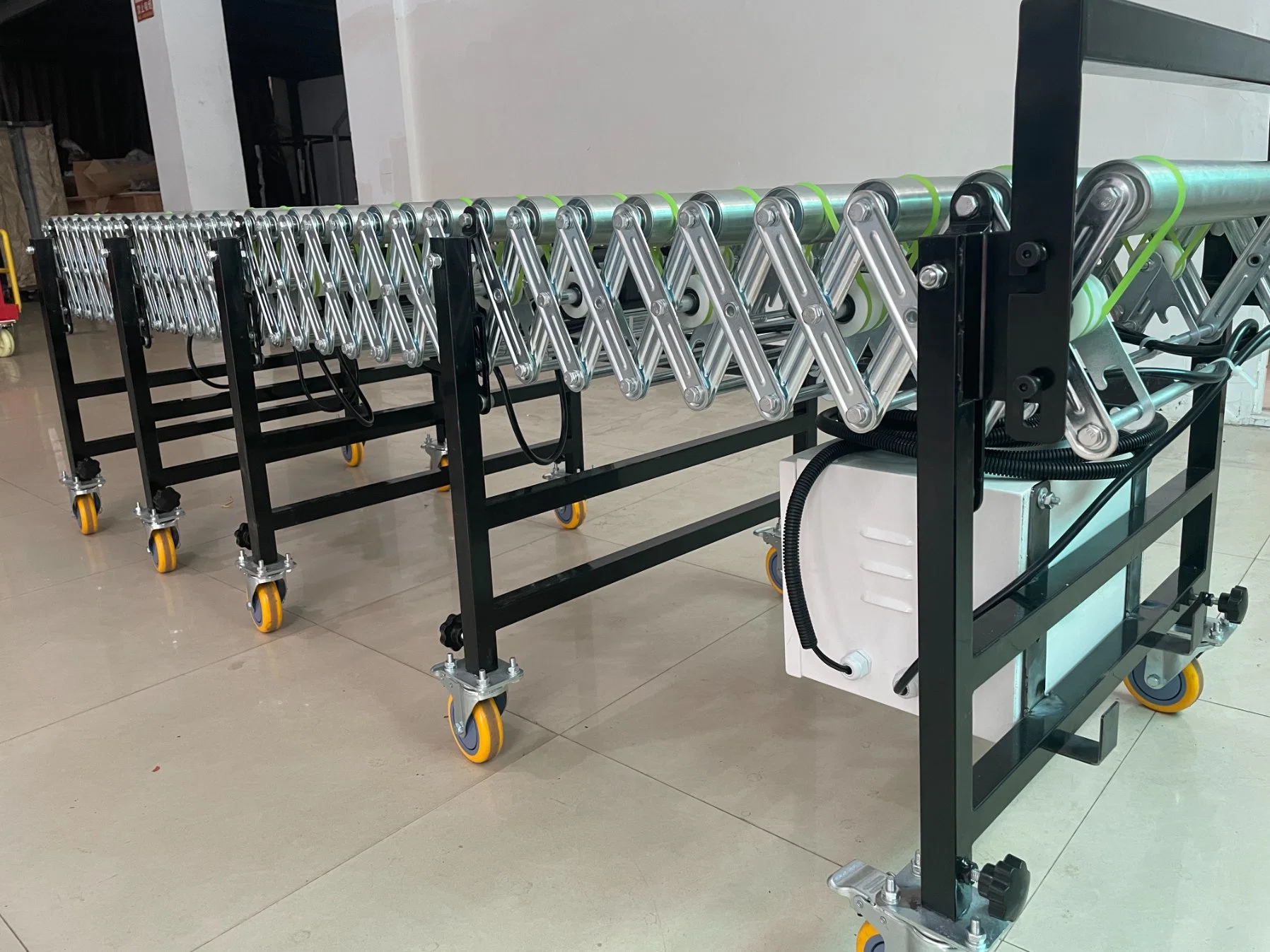 Powerflex Powered Flexible Conveyor Durable Flexible Expandable Motorized Roller Conveyor