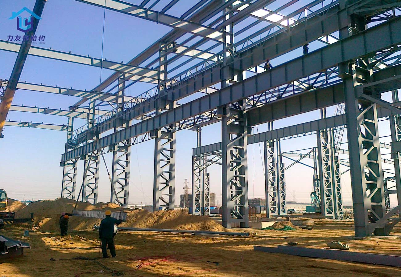 Precio de fábrica estructura de acero prefabricado Construcción Metal Multi-Story ligero Peso Construcción de edificio para almacén Taller de almacenamiento Hospital Escolar
