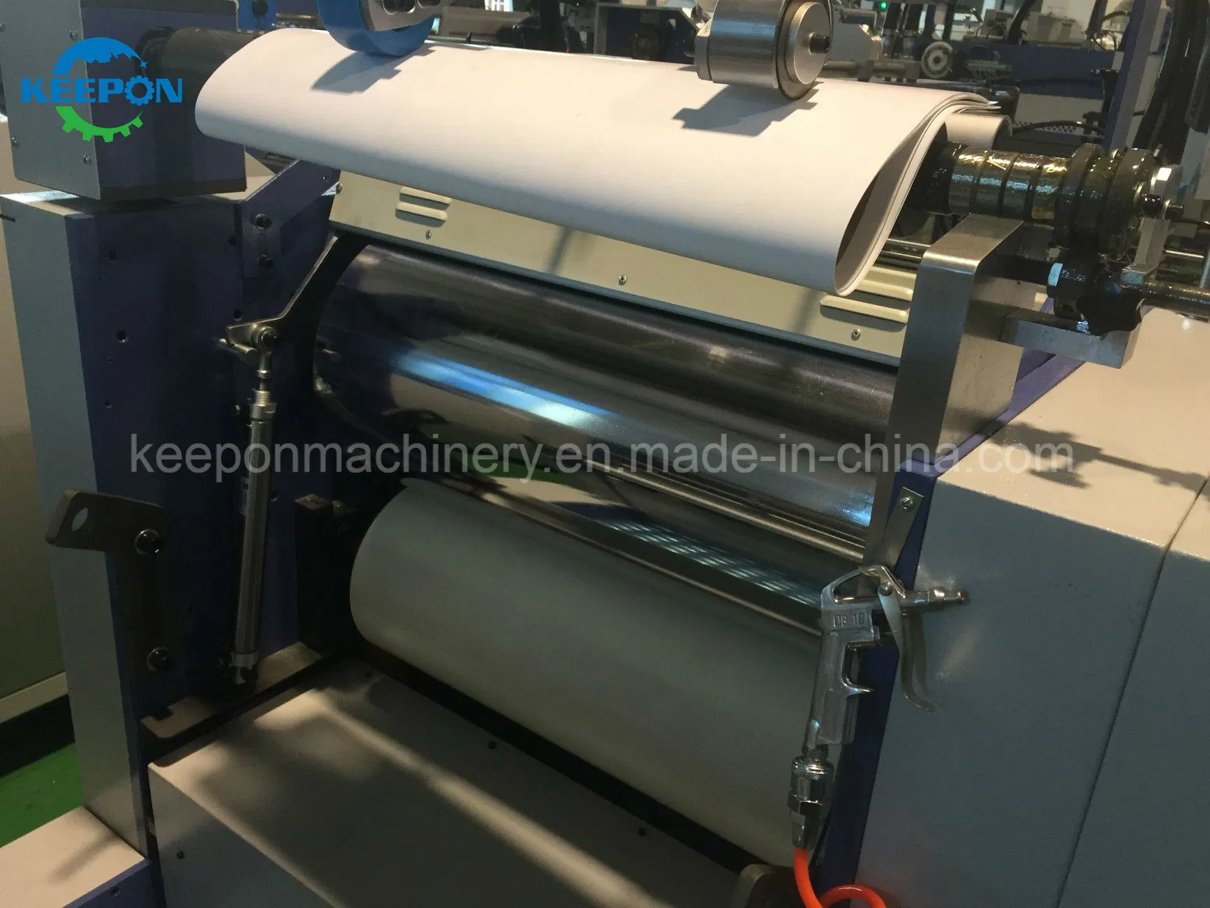 Sw-560 Laminador de filme de papel automático com melhor qualidade na China