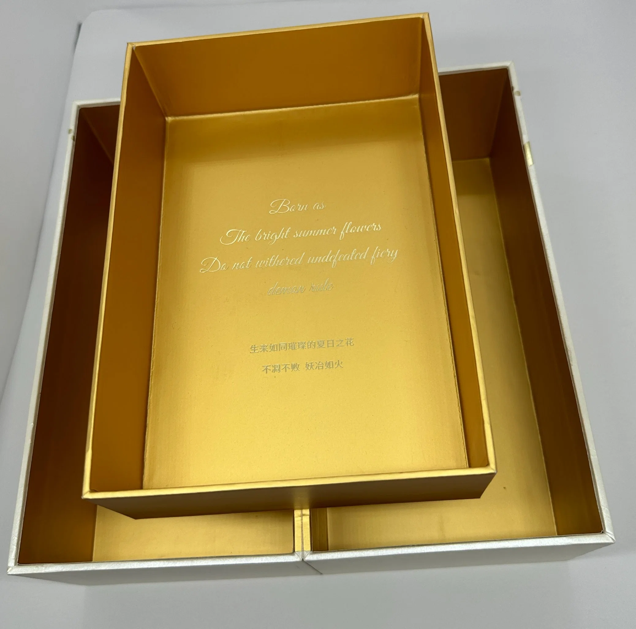 Coffret d'emballage de la médaille MDF de l'usine pour la pièce de monnaie Boîte cadeau en papier similicuir