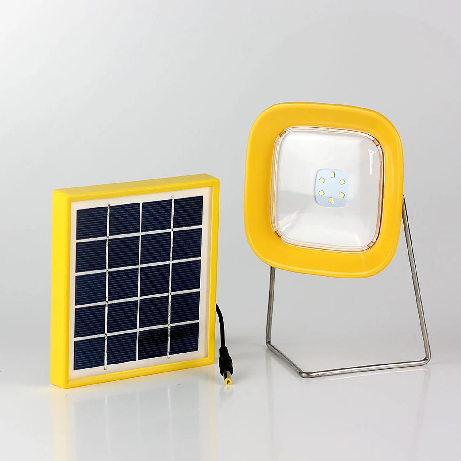 Portátil de la ong Solar Linterna LED Colgante lámpara LED con cargador de teléfono móvil de Nigeria/África/Etiopía/áreas de la India