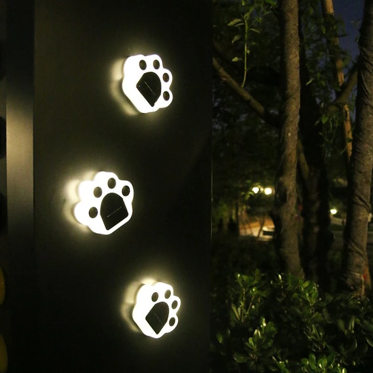 Outdoor Waterproof Solar Bear Paw LED Lawn Light Wall Lighting