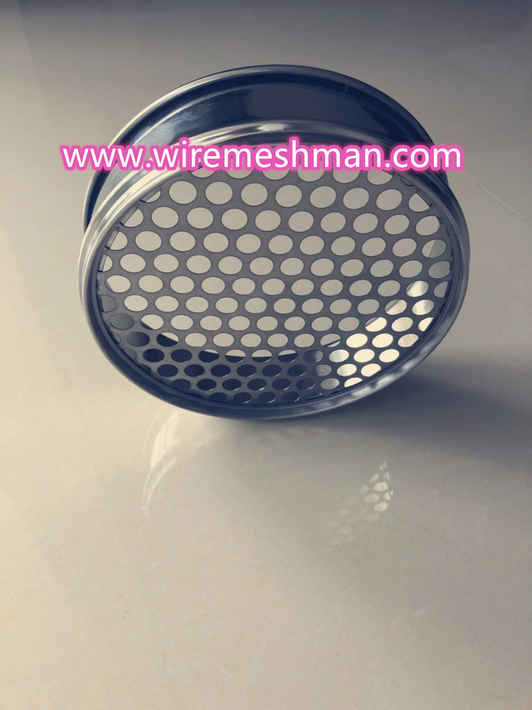 Stainless Steel Perforated Metal Wire Mesh Vibrating Standard Laboratory Sand Coffee Test Sieve