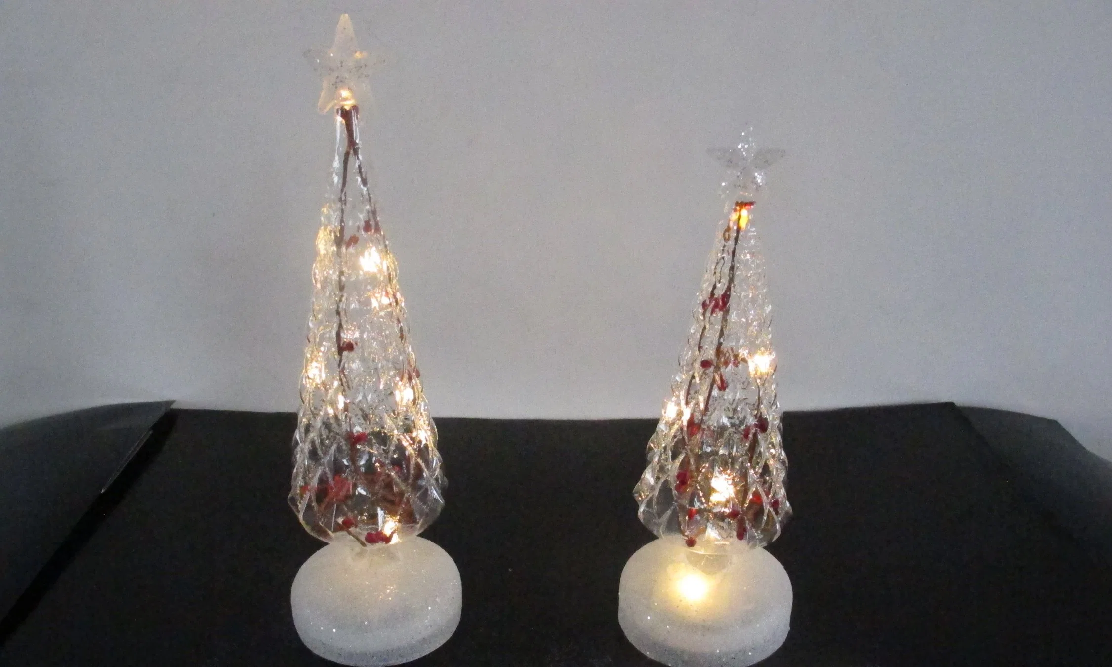 2021 Hot Sales Chritsmas Glass Tree with Star and LED Light