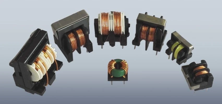 Componentes electrónicos de conmutación de potencia chip SMD inductores de bobinado de cable blindado de la bobina de filtro de salida de la ferrita Toroidal actual ahogar convertidores DC-DC con el bajo precio