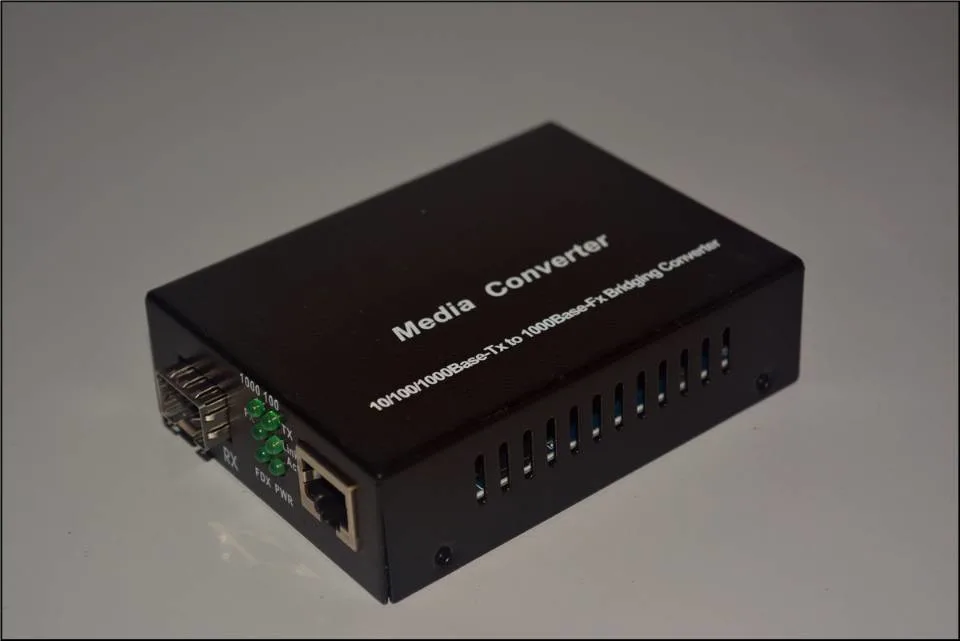 100m/100BASE Monomodo Sc Media Converter.