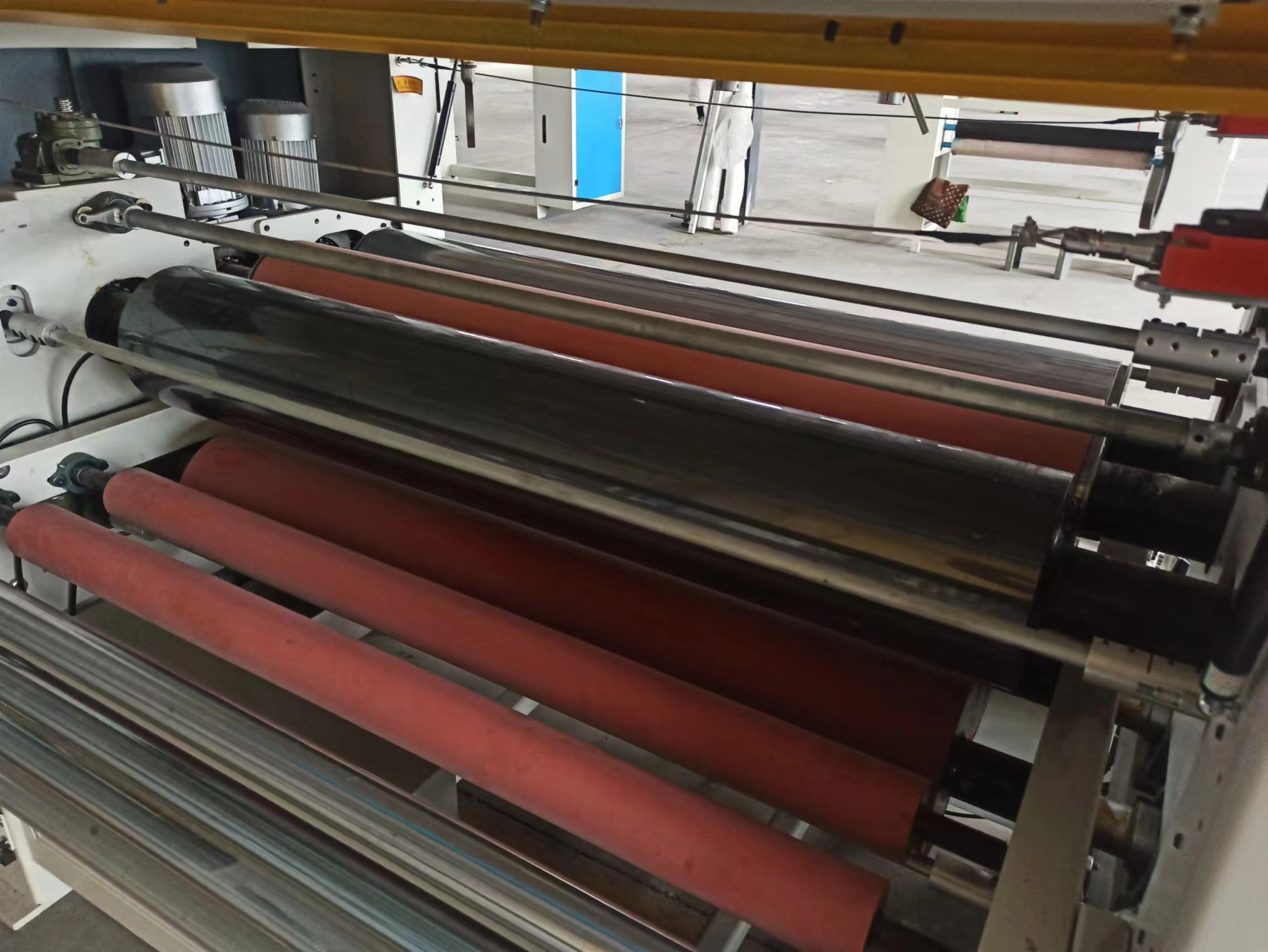 Horizontal PVC MDF PUR Wood Lamination Machine Favorable Price PVC PUR Laminating Line Door MDF Panel Laminate Machine