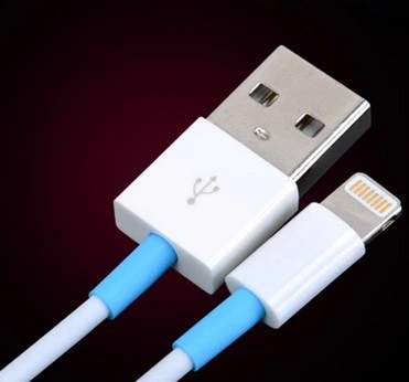 Cable de datos USB Lightning de alta calidad para teléfono móvil