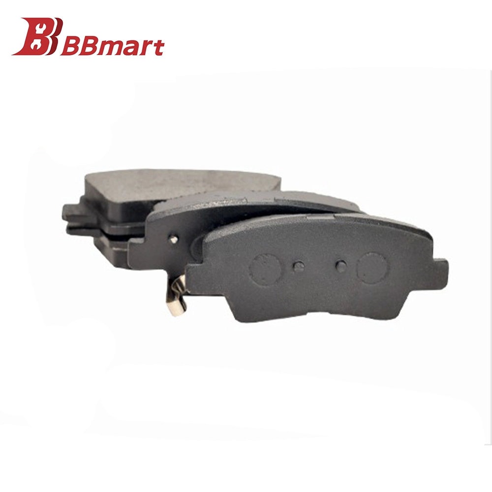 Bbmart Auto Spare Parts 1 Set Rear Brake Pad for Hyundai Genesis (DH) 3.0 Gdi OE 58302b1a30 Car Accessories