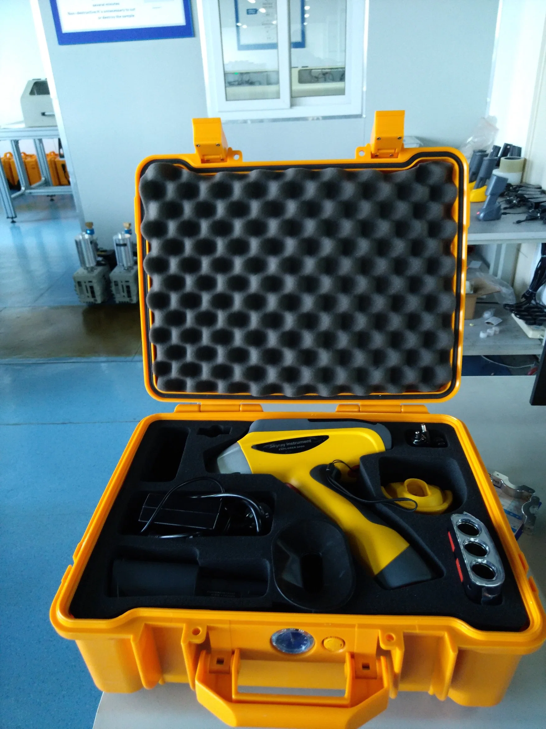 Portable Xrf Gun Xrf Analyzer for PMI Metals Catalysts Gold Test