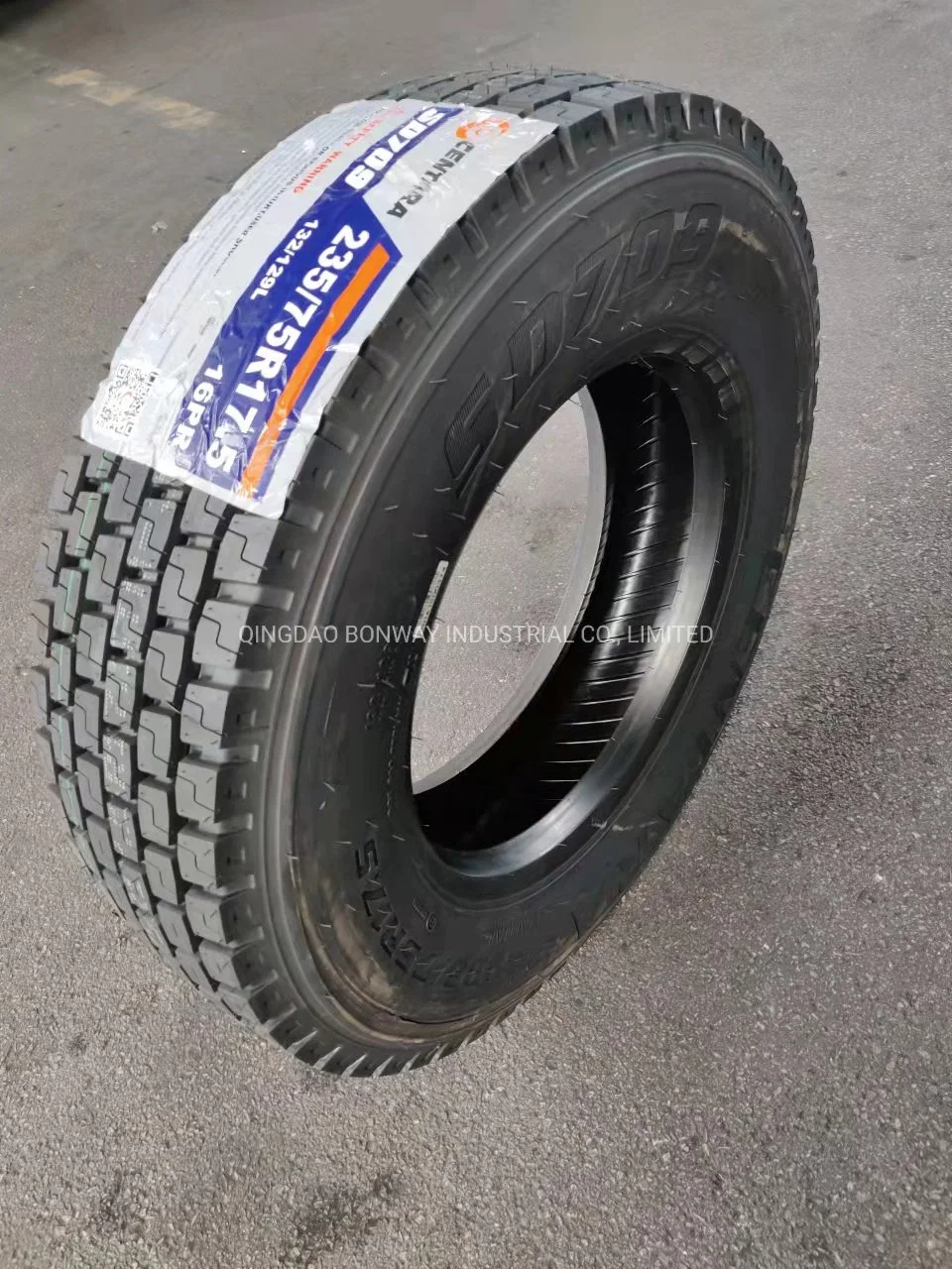 Alta Quanlity neumáticos para camiones y autobuses Centara SD709 235/75R17.5 12r22.5 295/80R22.5 315/80R22.5 China fabricante de neumáticos