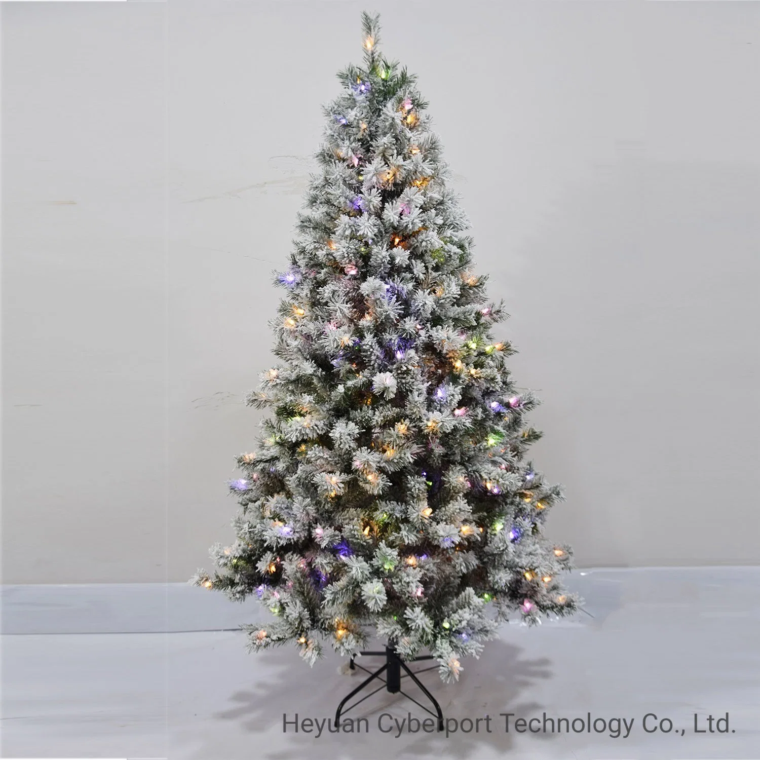 Bajo precio 7.5FT Gaint Artificial árbol articulado con la luz de varios colores para el día de Navidad.