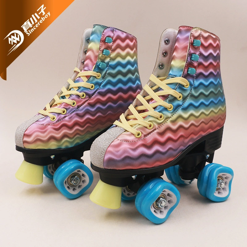 Nuevo diseño de moda de cuero Quad patines