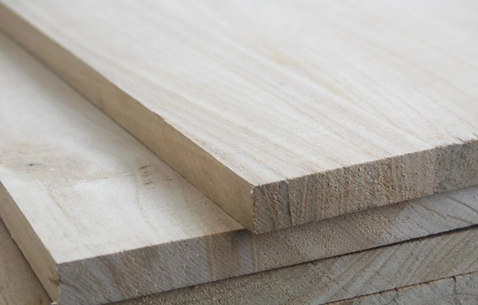 Supply Tung Wood Jigsaw Solid Wood Straight Jigsaw Log Jigsaw Board Tung Wood Plank Tae Kwon Do Board Wood Chips