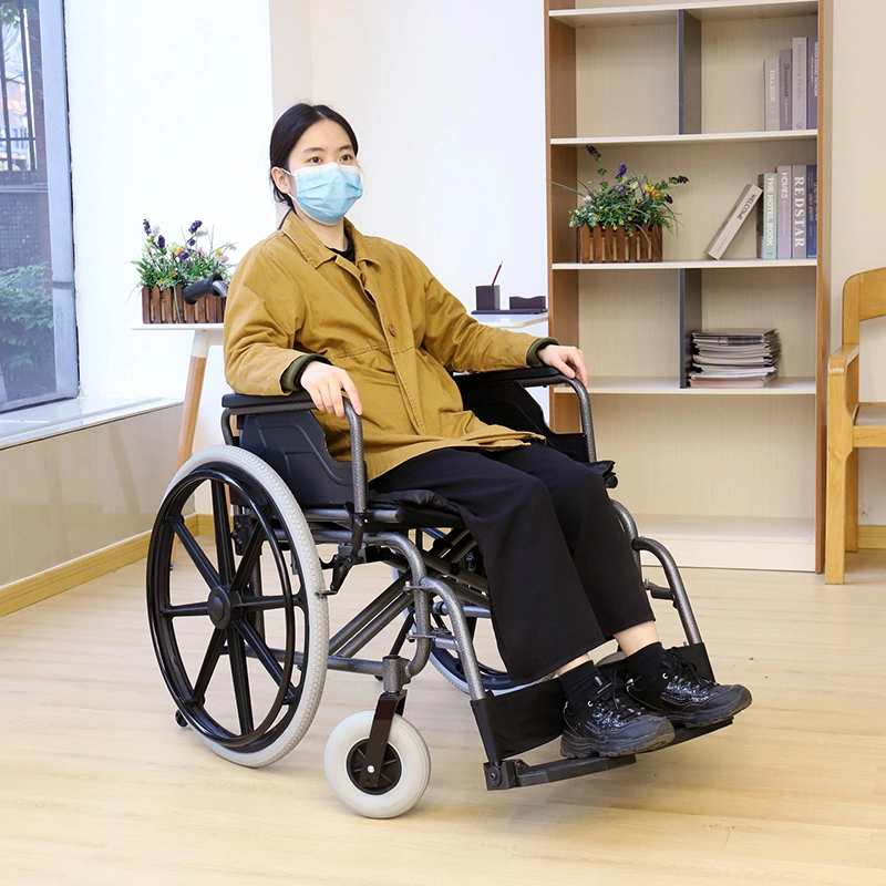 Реабилитационная терапия Медицинская поставка Съемная подставка для ног Ручная инвалидная коляска для продажи