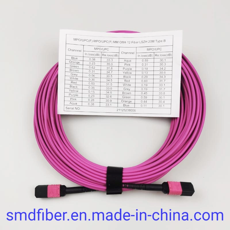 Los equipos de telecomunicaciones MPO/UPC a la MPO/UPC de cable de fibra óptica OM4