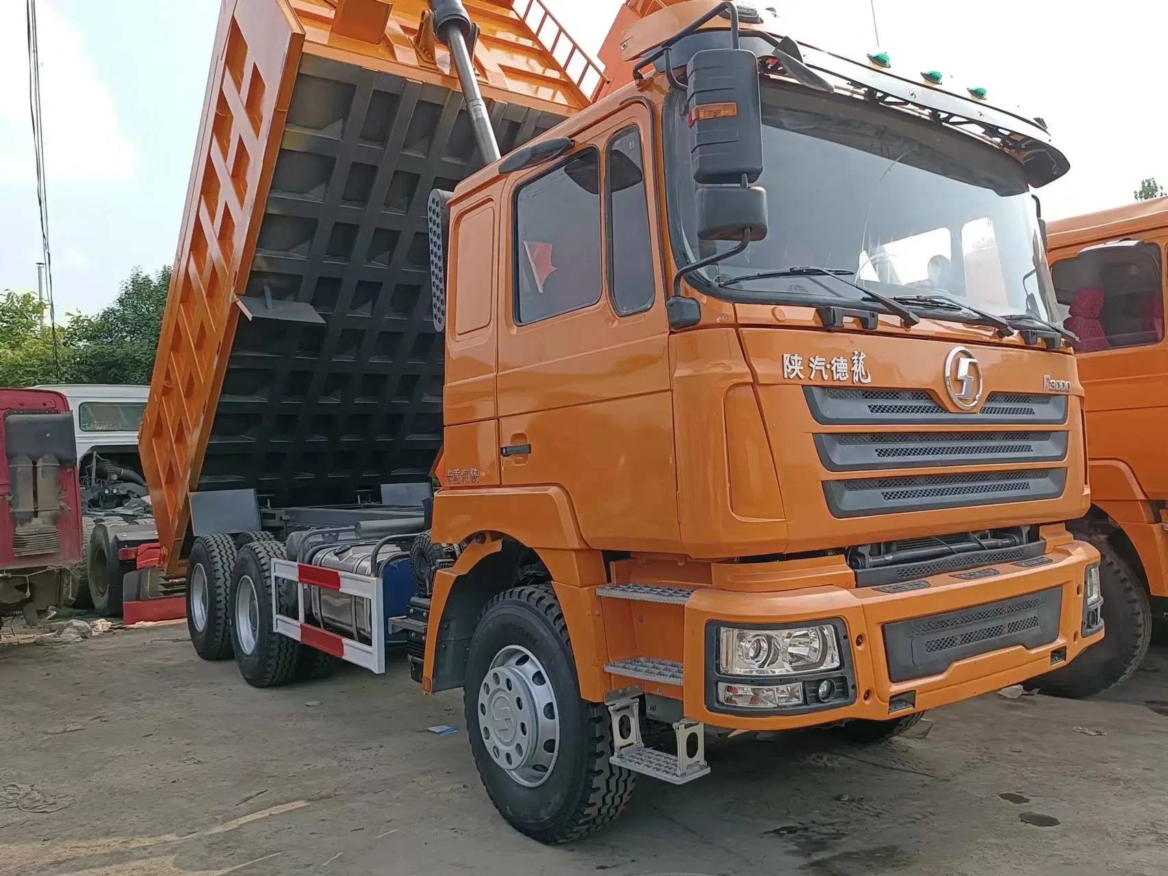 Camion de transport de sable Camion Shacman F2000 de haute qualité à vendre En Afrique