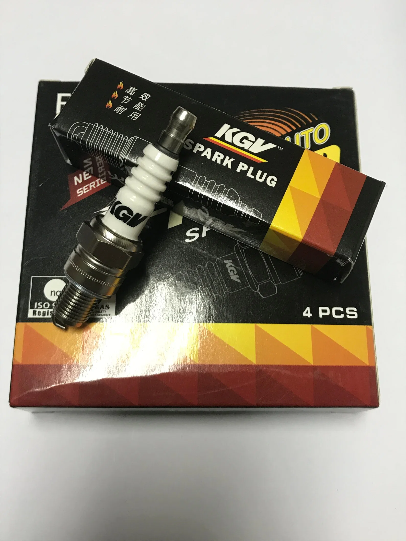 Motorcycle Ignition System Spark Plug Hsa-C7 with Carton Packing