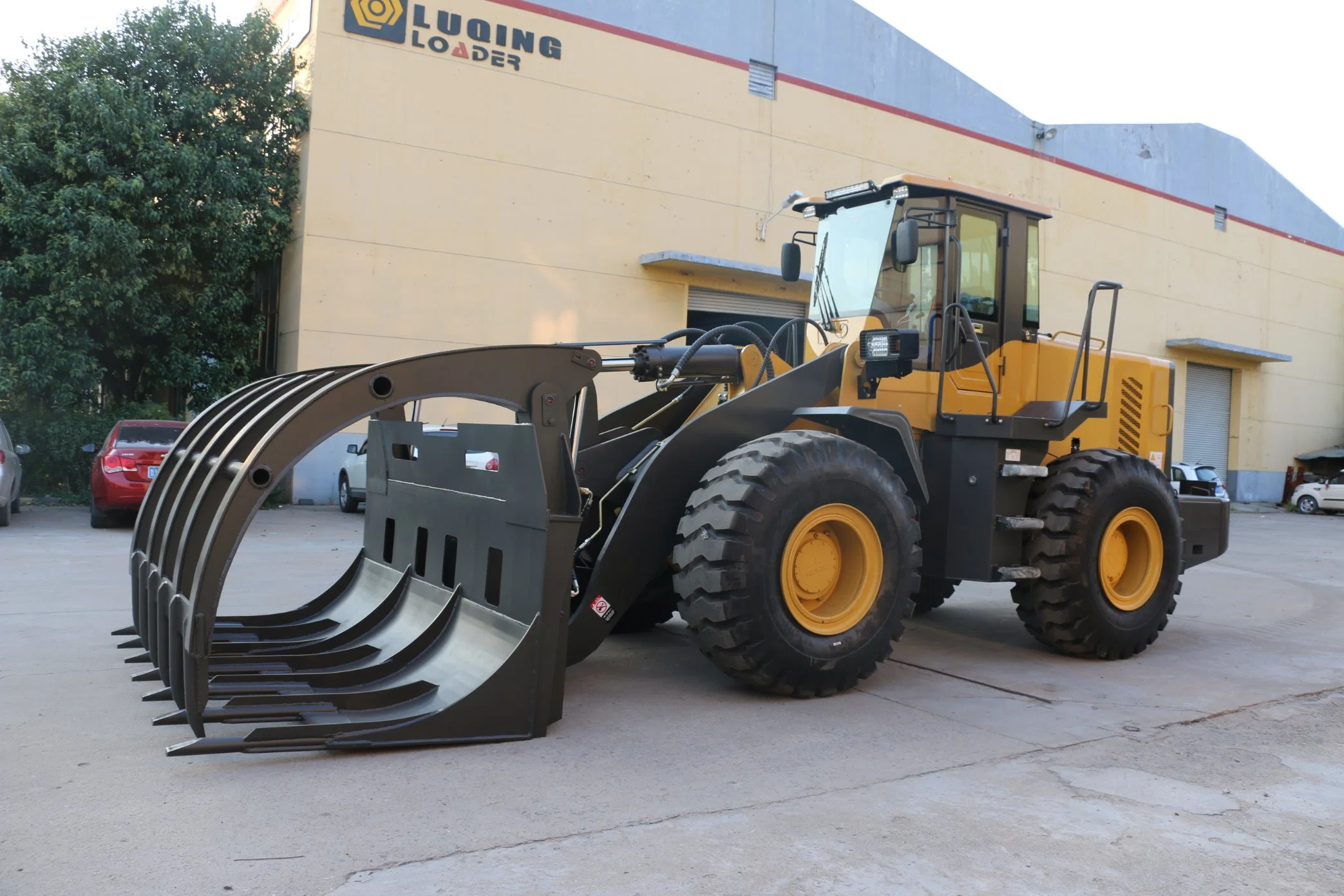 China Farm Machinery Front End Wheel Loader Lq953 with Rated Load 5t with Weichai/Cummins Engine with Standard Bucket