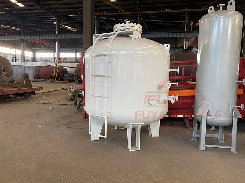 Customize 600L 300kg Gas Tank 500L 250kg LPG Cylinder with Valve