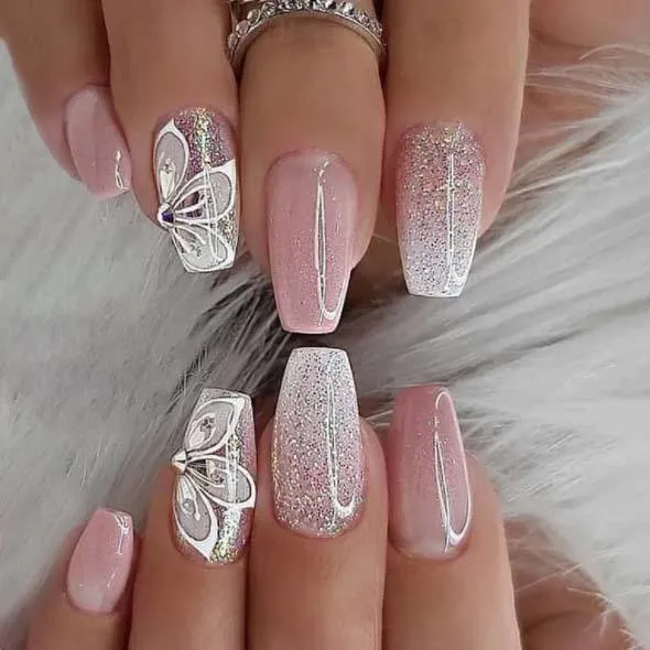 Consejos al por mayor piezas de uñas gradiente rosa brillante puro deseo de ser Buenas velas Butterfly Rhinestone Press on Nails