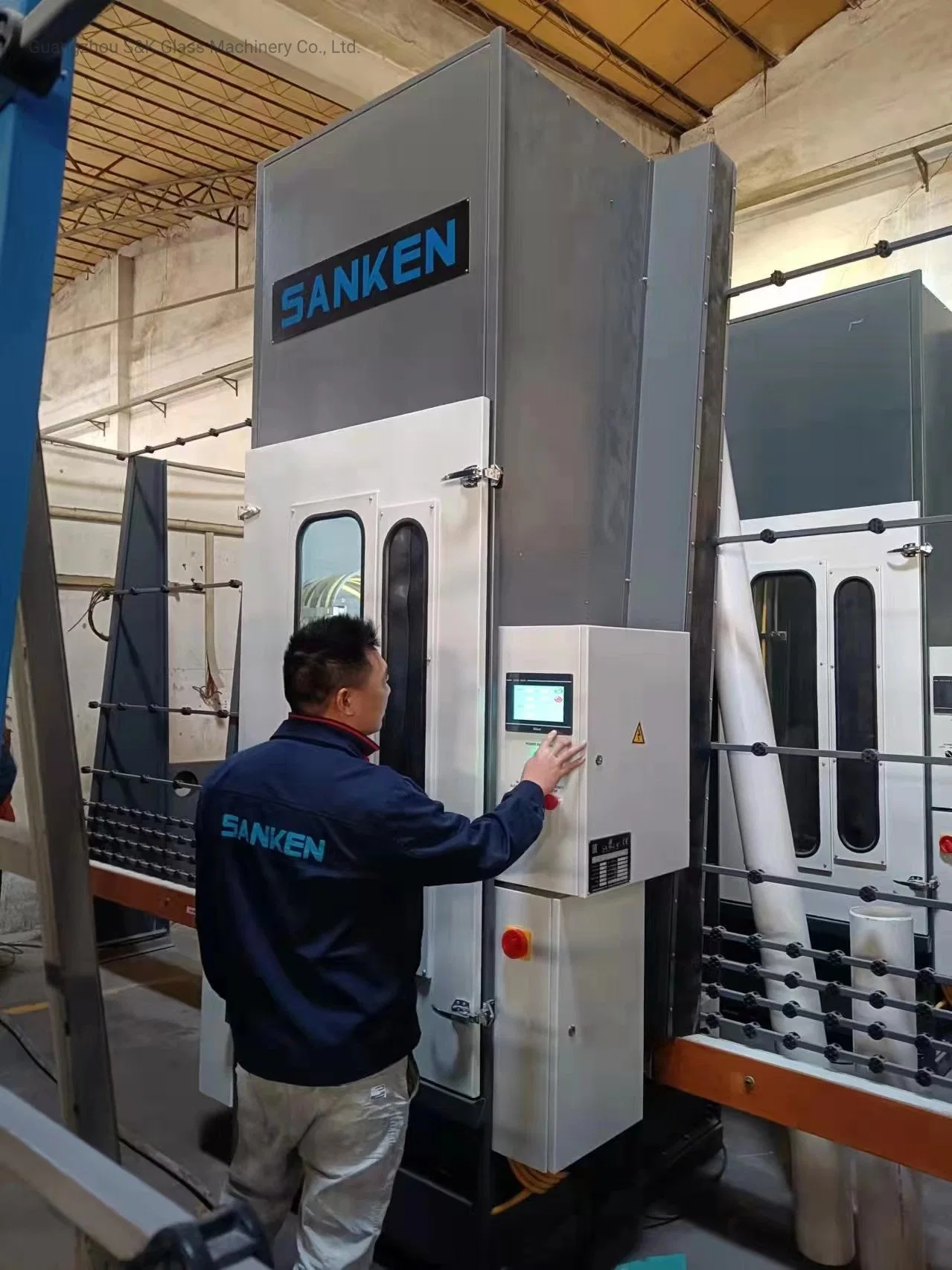 Sanken Glass Shot Blasting Machine Vertical Toughened Glass Plant Glass Sandblaster