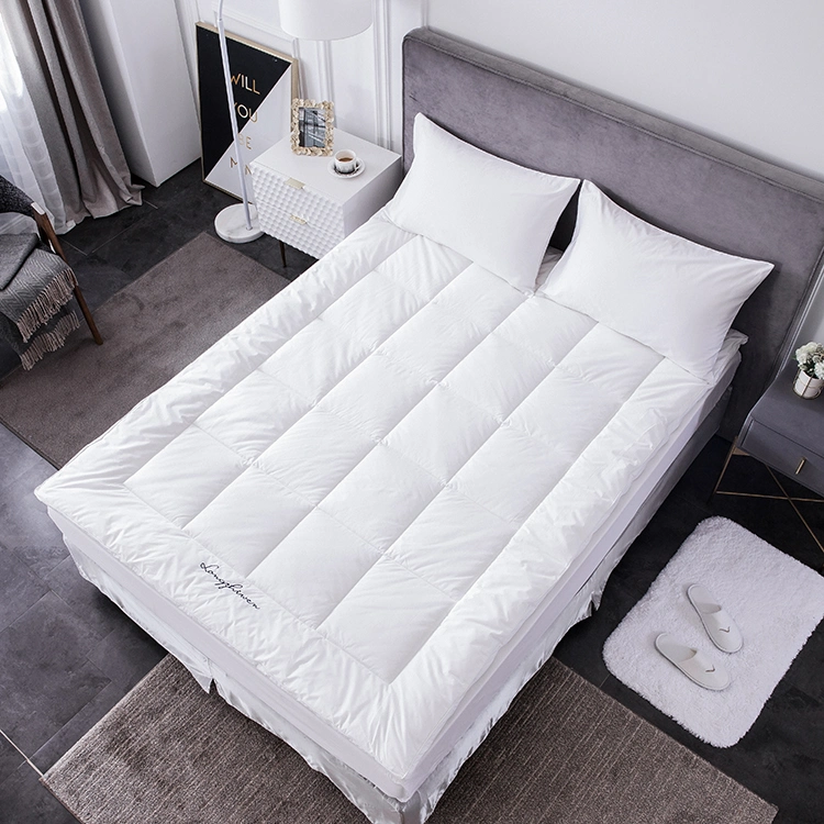 Hotel Guess Room Mattress Protector