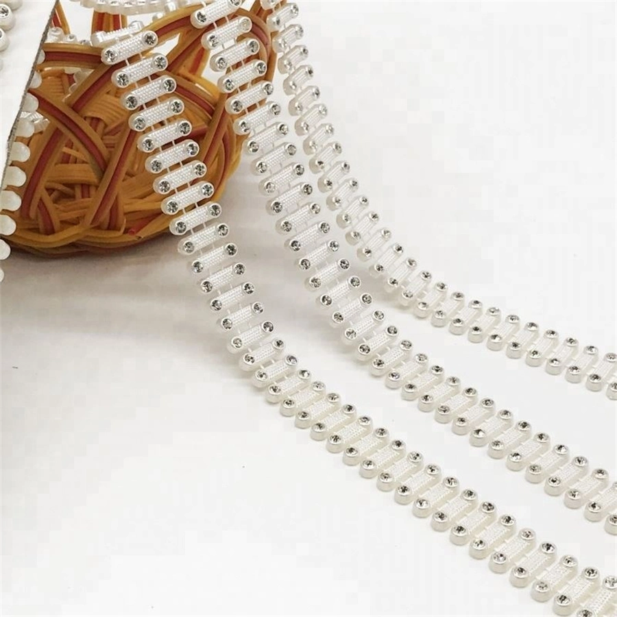 Hot Selling Popular Handmade Strip Shaped Fashion Round Rhinestone Chain