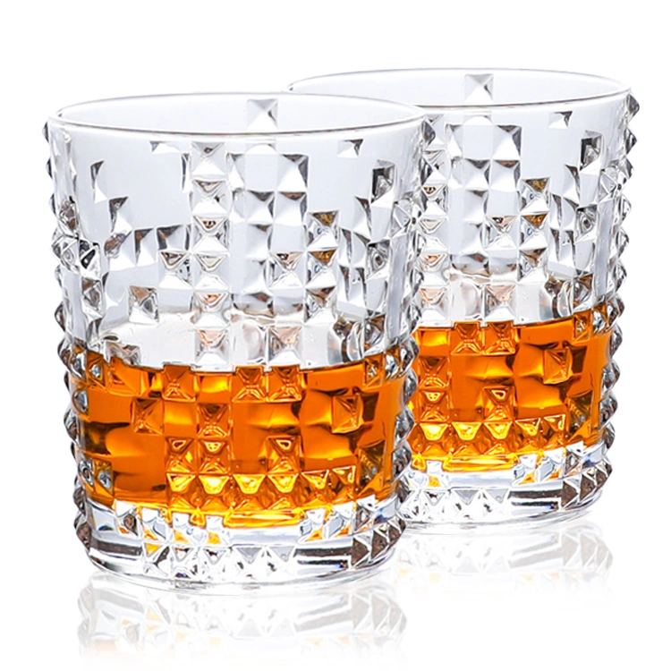 Mayorista de muestra gratuita personalizada Stemless moderna creativa copa de vino de cristal claro grabado Whiskey vaso para el hogar