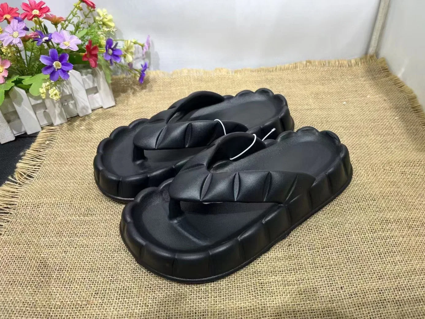 EVA Soft Non Slip Home Indoor Outdoor Slippers Flip-Flops Cloud Foam Shape