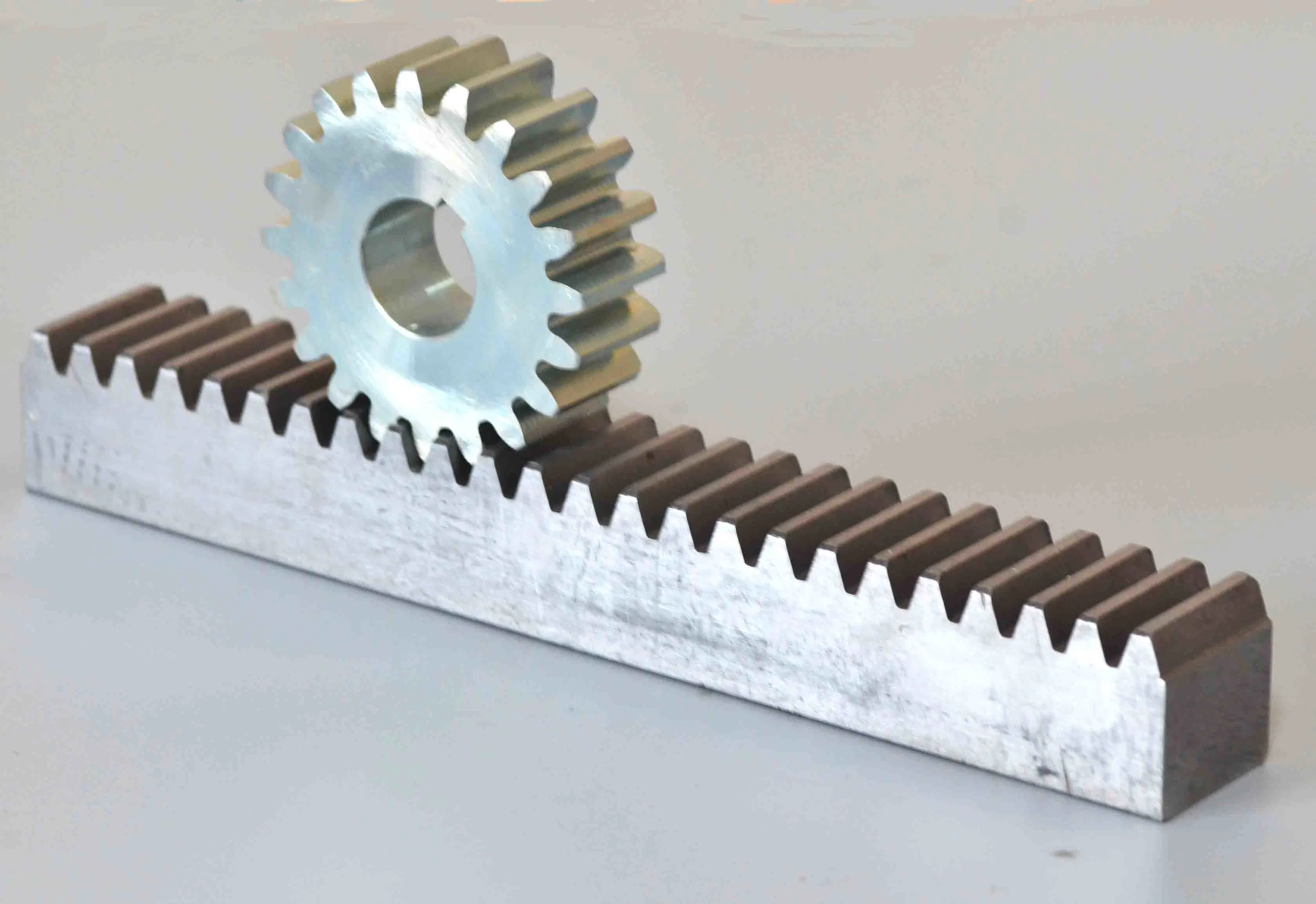 Laser Cutting Machine Gear Rack Laser Marking Machine Gear Rack Grinding Teeth Gear Rack DIN 6~7 Class High Precision Gear Rack C45 Material Hardened Teeth