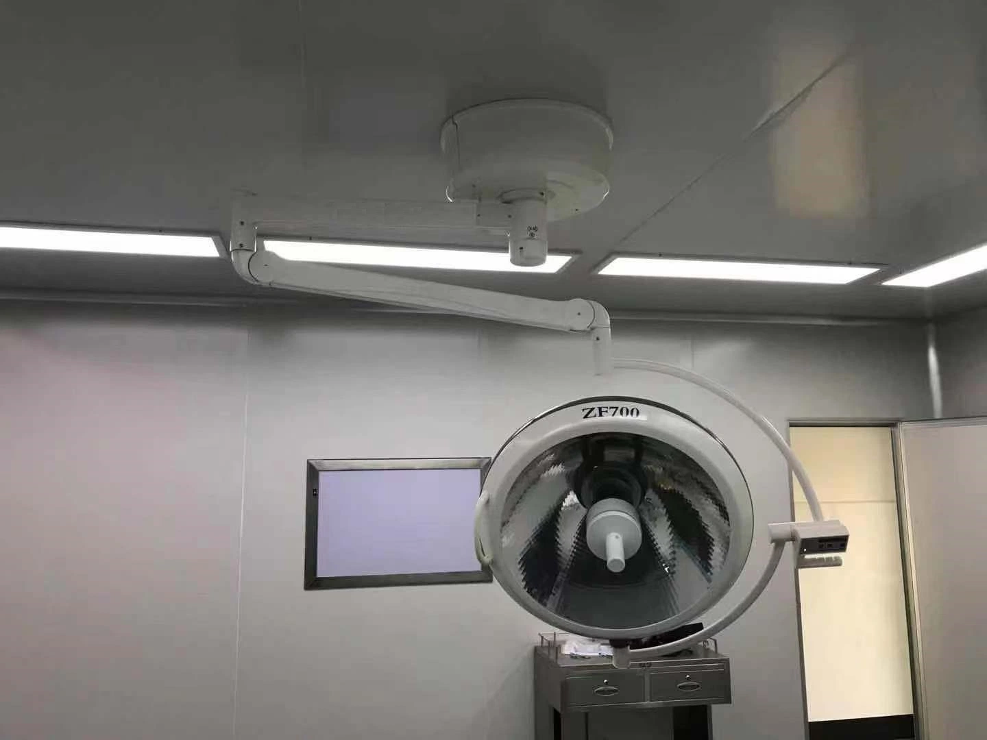 Hospital Lamp Shadowless LED Ceiling Mounted Operating Light for Surgical Operating Theatre