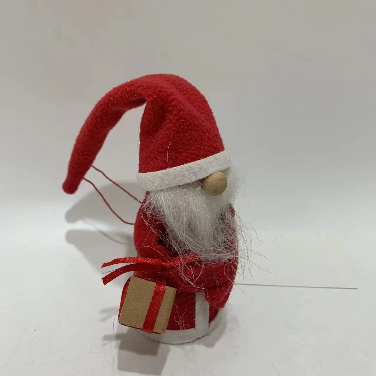 Small Size Wooden Toy Old Man W/ Beard & a Gift Best Choice for X&prime; Mas, Decoration & Promotion Gifts