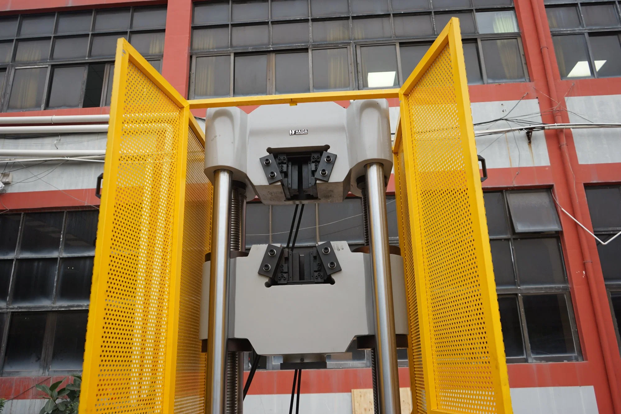 Hydraulic Servo Compression Tensile Testing Machine