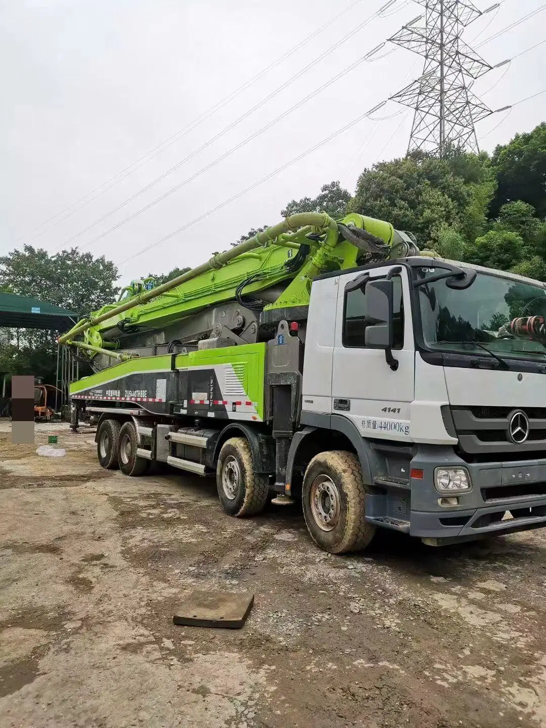 Zoomlion 56m benz usados de la bomba de hormigón maquinaria de construcción del chasis