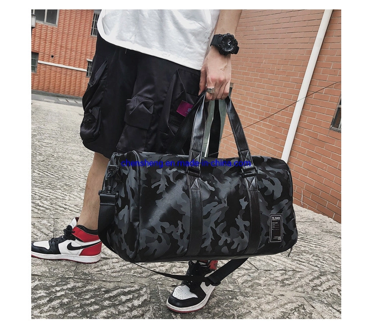 Customized Logo Sports Camouflage Gym Bag Outdoor Travel Tote Bag