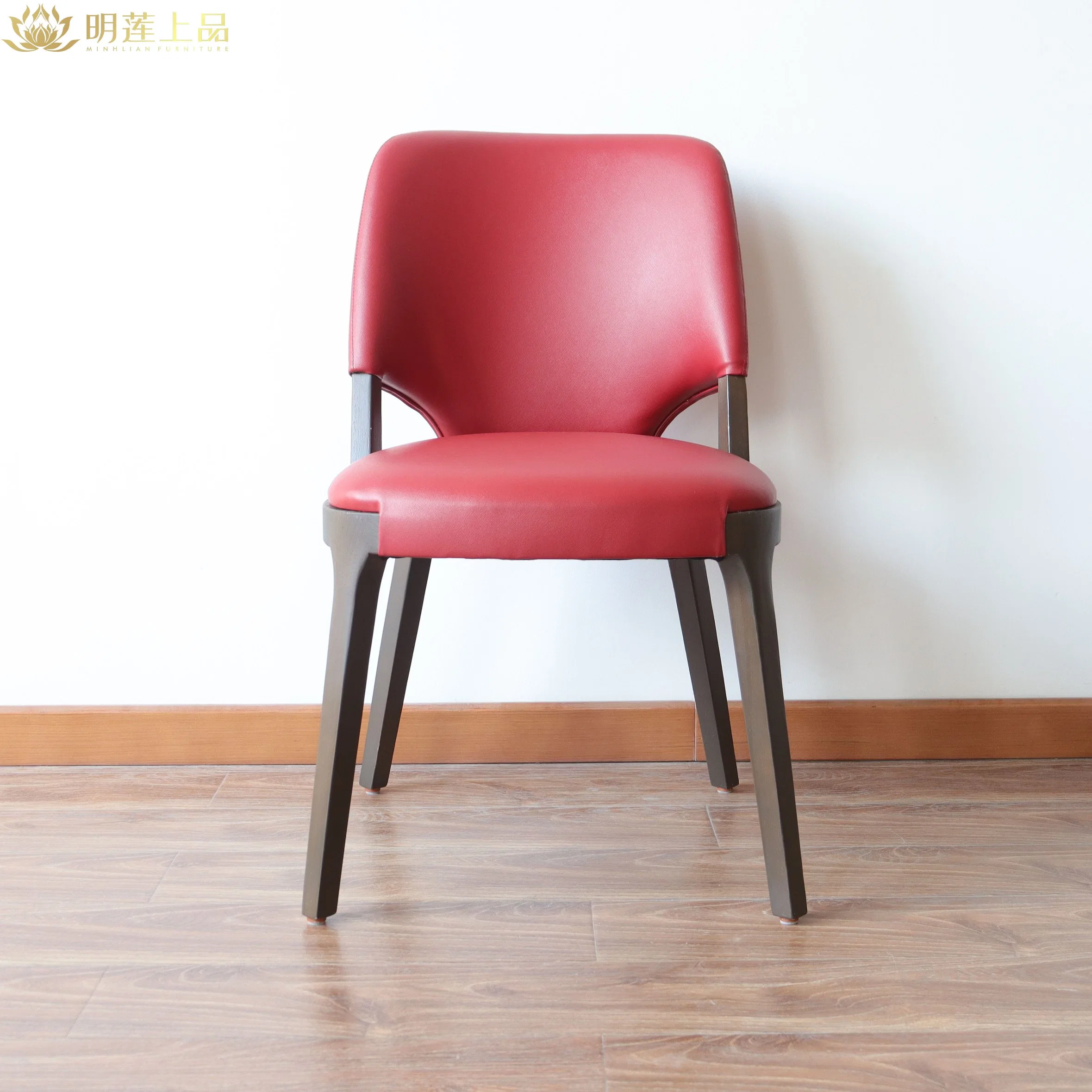 Moderno diseño Red PU cuero tapizado Restaurante silla comedor Mobiliario Mobiliario Mobiliario para el hogar silla de madera sólida
