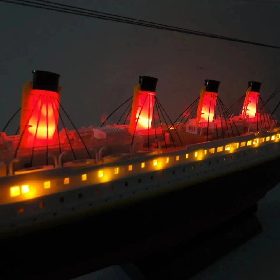 RC Titanic Model Ship Toy RC Boat Remote Control Ship Cruise Ship Speedboat Water Toy Model