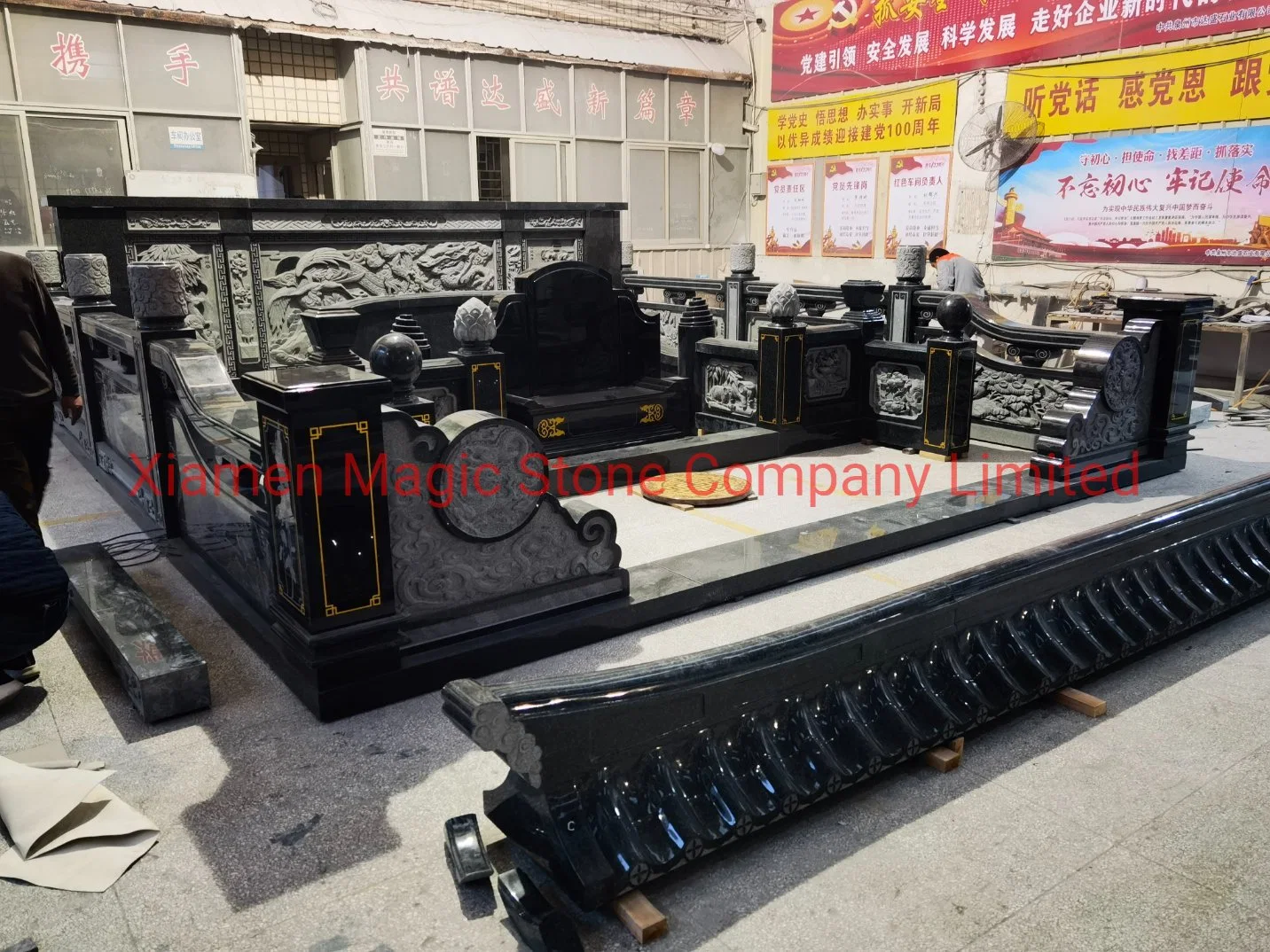 China Wholesale/Supplier Granite Stone Absolutely Black Maker Large Monuments