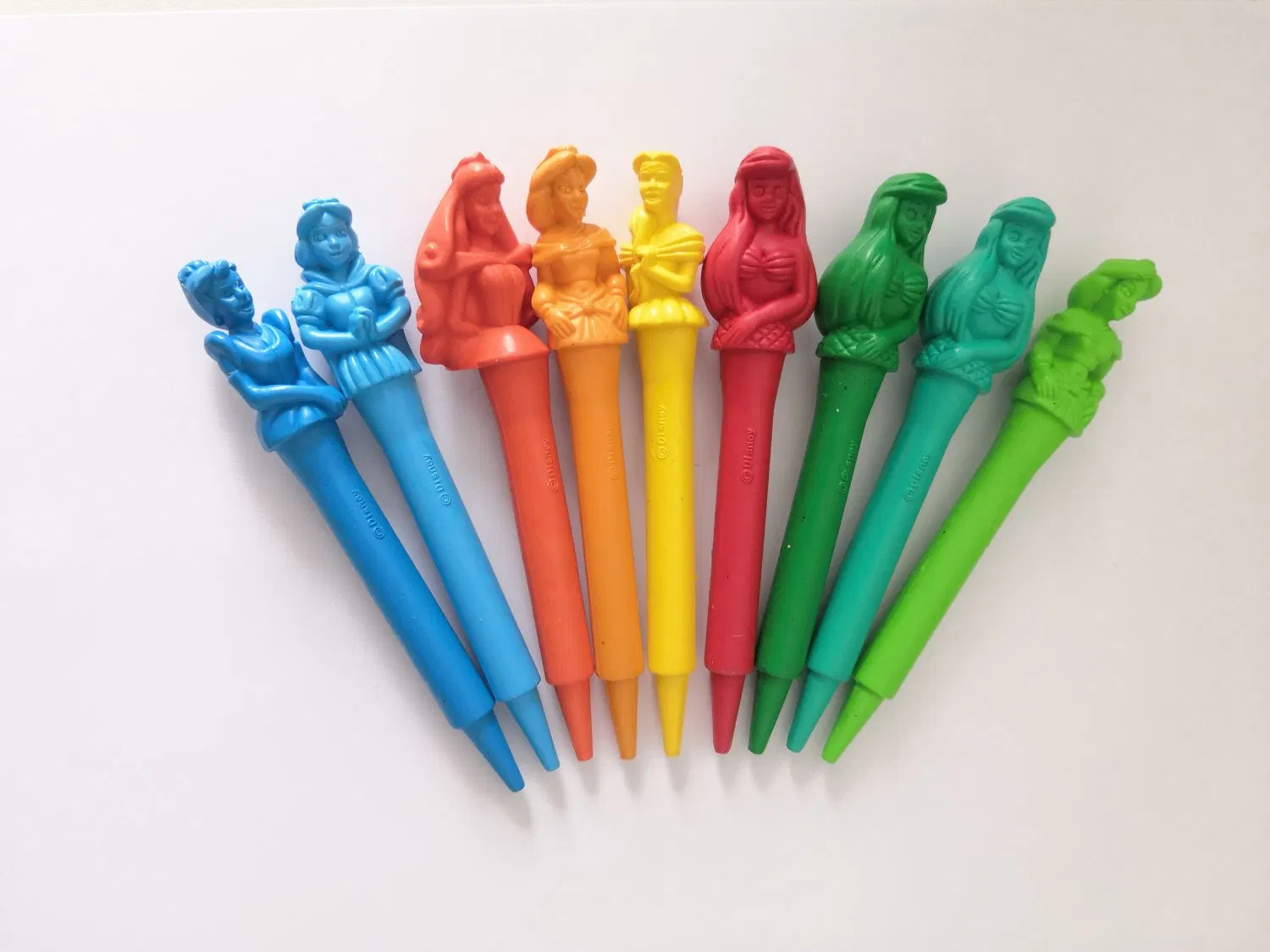 20 PCS Licensed Character Crayons diseños personalizados con caja de plástico Regalos creativos