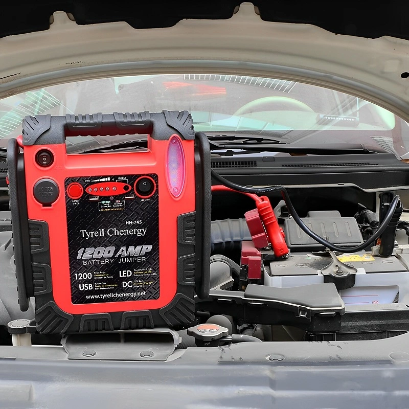 12V Jump Starter compresseur à air Station d'alimentation multifonction Voiture d'urgence Jump Starter avec LED phare de travail (48220011)