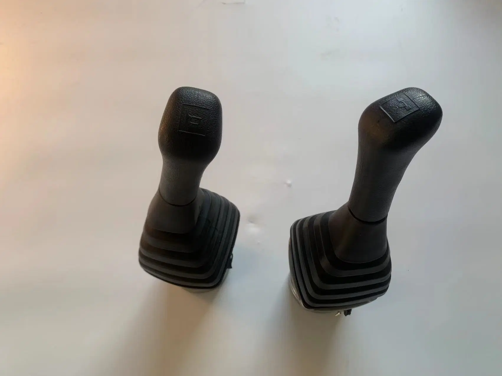 Sk200-6 Excavator Parts Hydraulic Control Handle Joystick Excav Joystick