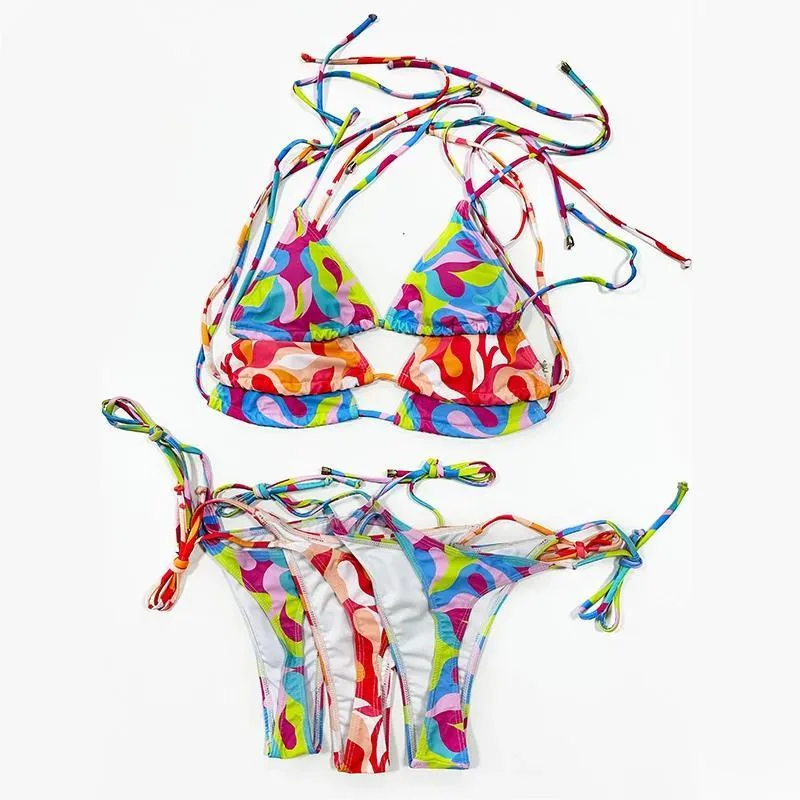 Sexy Triangle Print Cup with Print Brief Bikini Swimwear