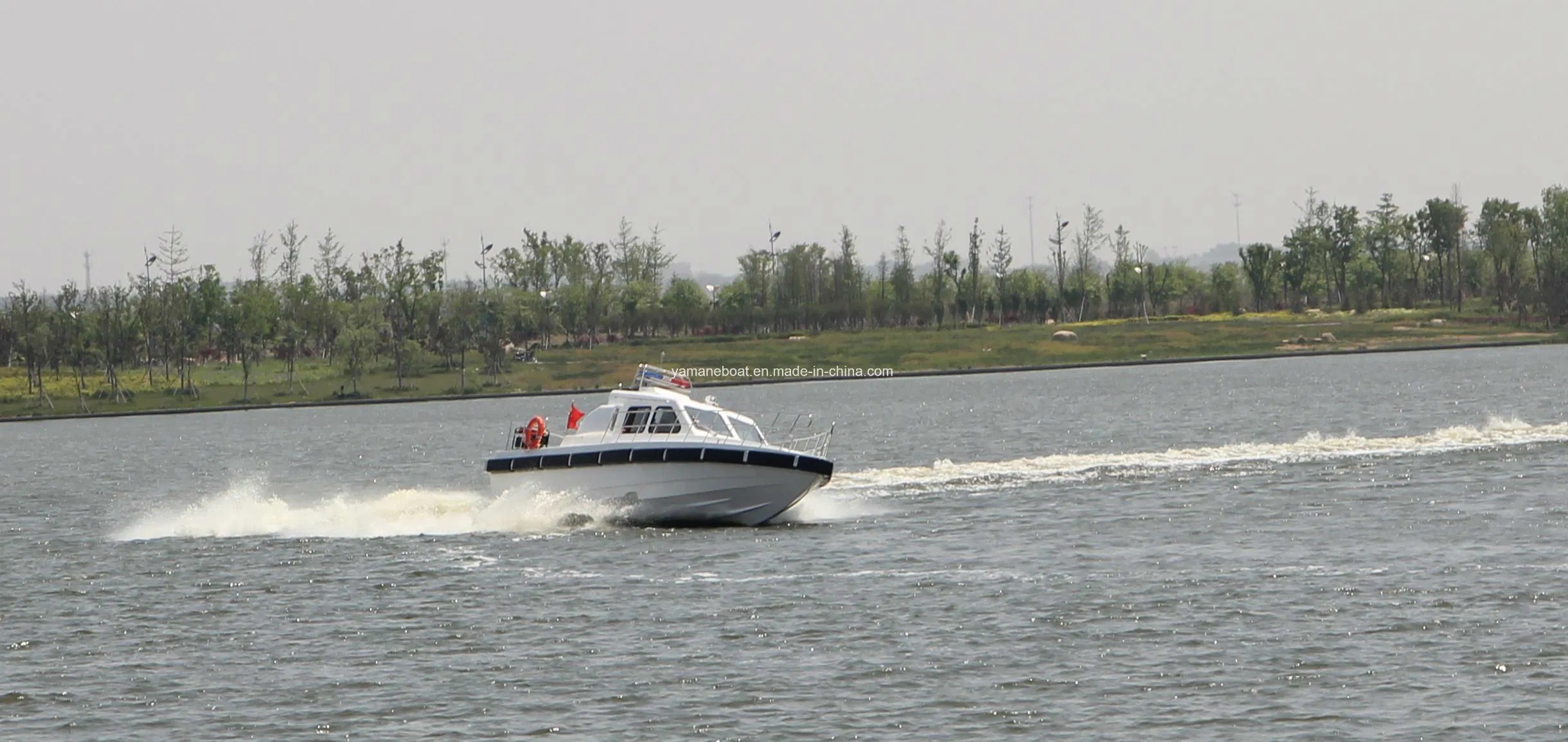 Excellence Britannia Club Abeona Biggest 40FT FRP Rescue Patrol Pilot Motor Working Yacht Brands Builders Cost Price in Spanish for High Speed for Sale Near Me