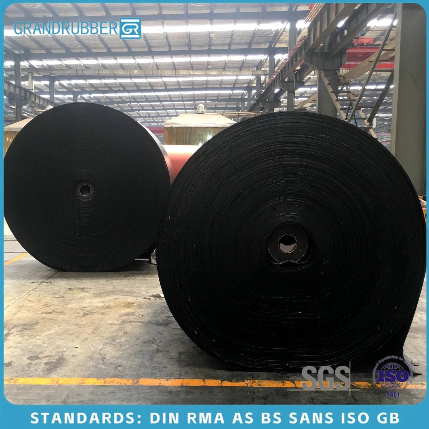 Heat/ Oil/ Wear Resistant Ep300 Polyester Fabric Warehouse Industrial Rubber Conveyor Belt for Cement/Power Industry