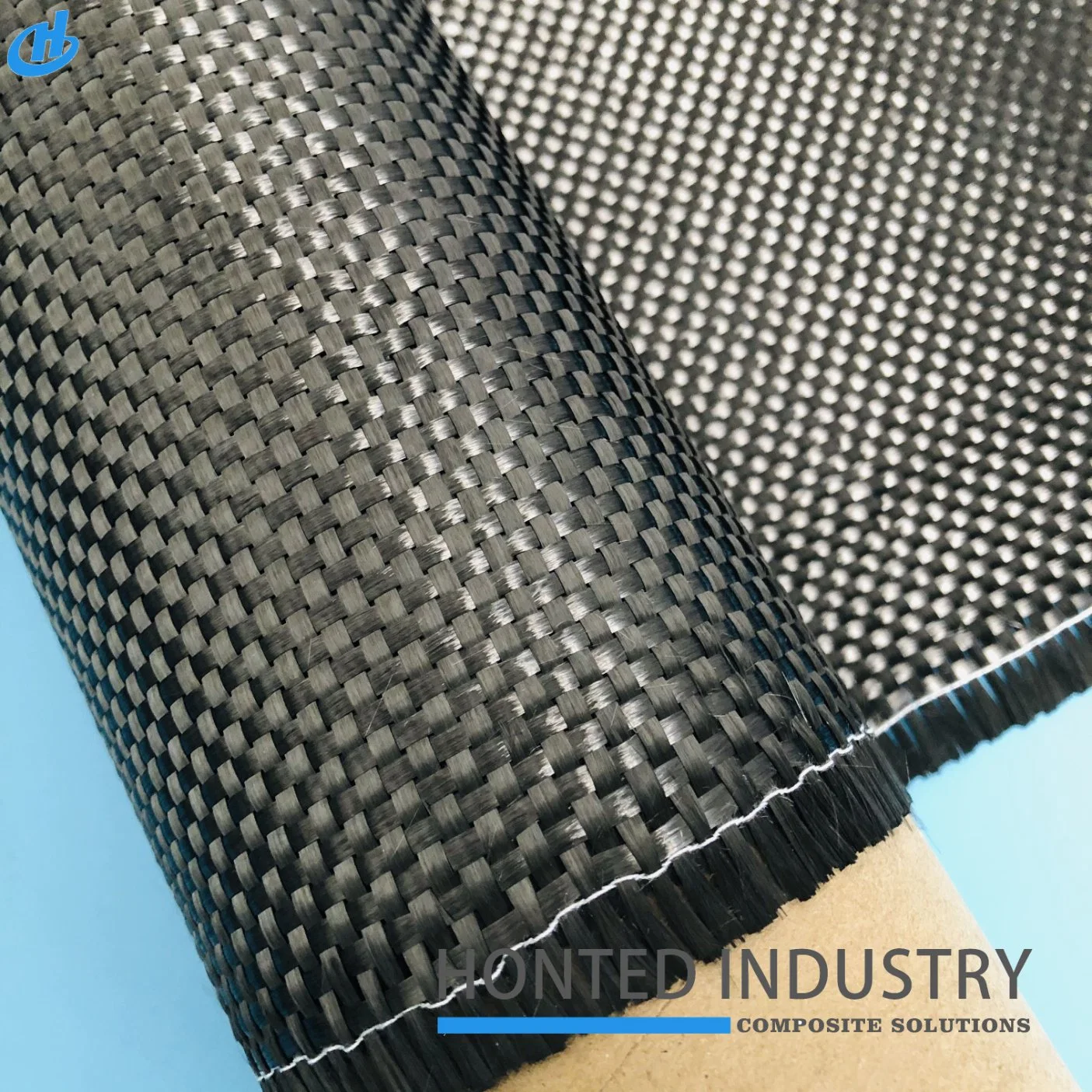 12" 50inch X 300FT 3K/6K/12K 200GSM 240GSM 310GSM 400GSM 600GSM Plain Twill Carbon Fiber Cloth for RC Airplanes / Boat Building / Car Parts /Sports Equipment